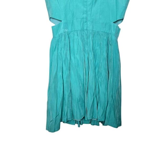 Keepsake the Label Fit and Flare Side Cutout Dress Size Medium - Picture 7 of 9